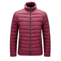 Bordeauxfarbene Steppjacke für Herren, Reißverschluss, warm, modisch, Winterbekleidung.