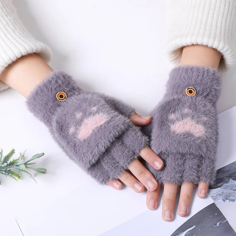 Graue fingerlose Handschuhe aus Plüsch, Damenmode, warm, Winteraccessoire.