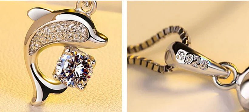 Delfin-Anhänger 925 Silber mit Zirkonia, glänzend, elegantes Schmuckstück für Damen.