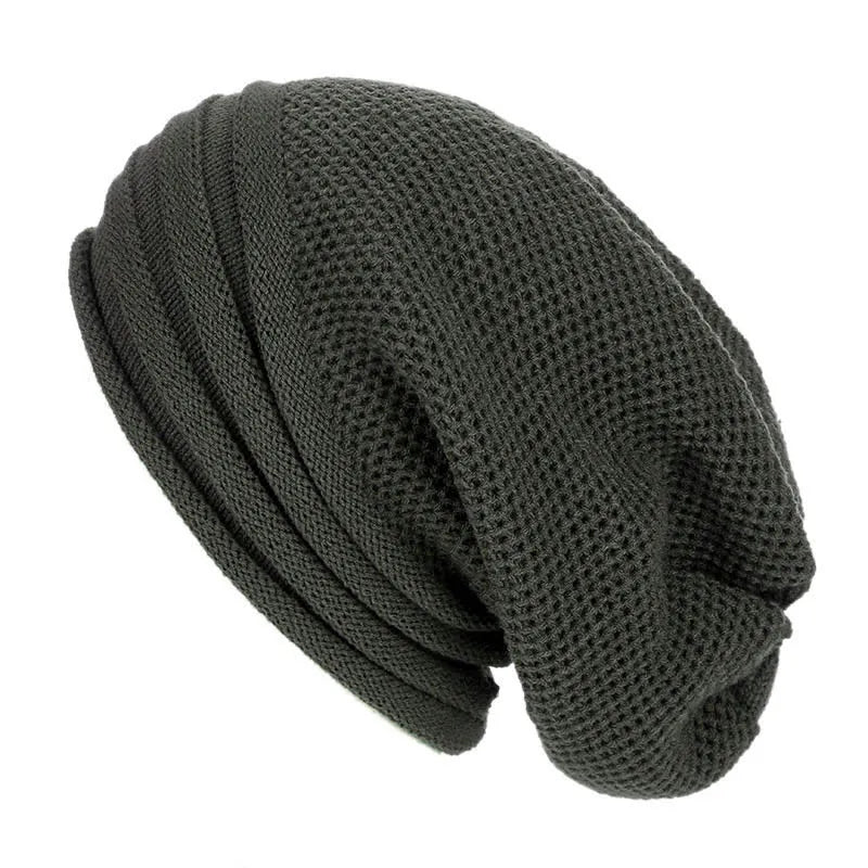 Dunkelgraue Strickmütze, Unisex, weiches Material, modisches Accessoire, Herbst-Winter.
