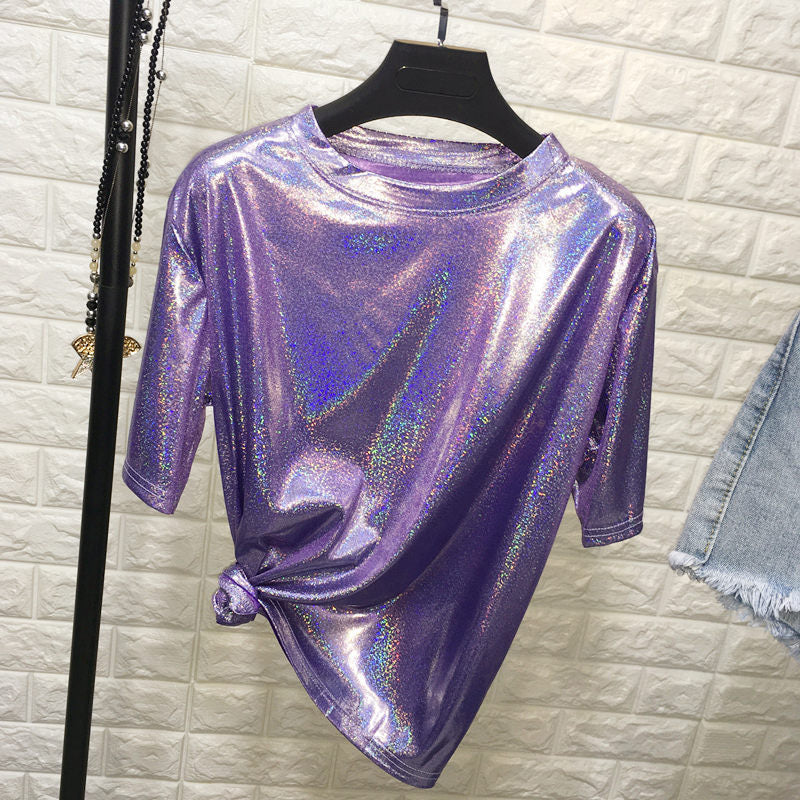 Lila Glitzer T-Shirt Damen, Kurzarm, Glamour-Look, Party-Mode, glänzender Stoff