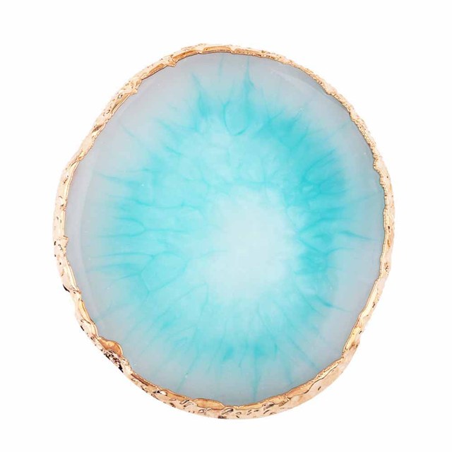 Blaue Harz-Schmuckplatte mit goldener Kante, ideal als Organizer für Halsketten und Ringe.