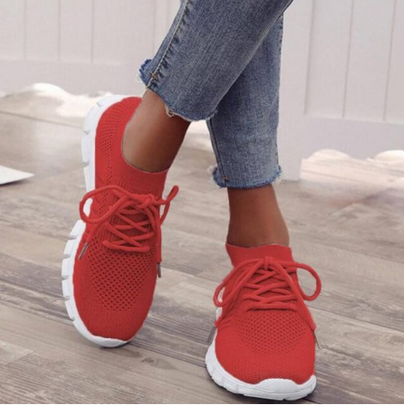 Rote Damen-Sneaker aus Mesh, bequem, modisch, ideal für Freizeit und Sport.